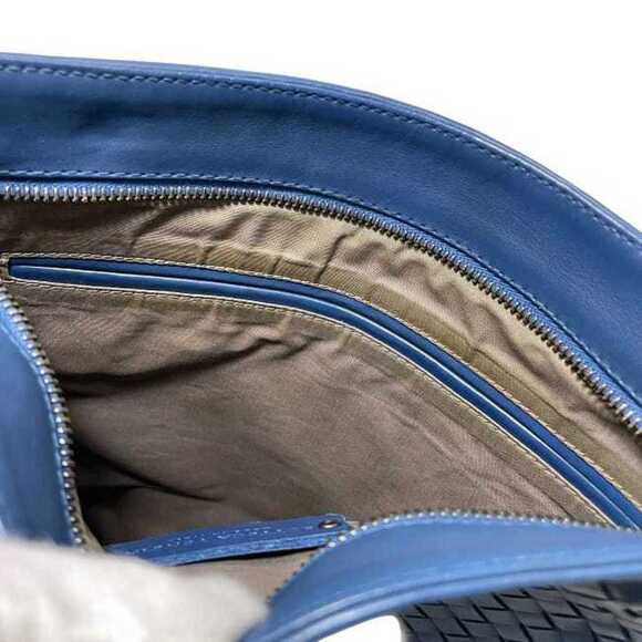 BOTTEGA VENETA Blue Leather Intrecciato Shoulder Bag - Picture 6 of 11